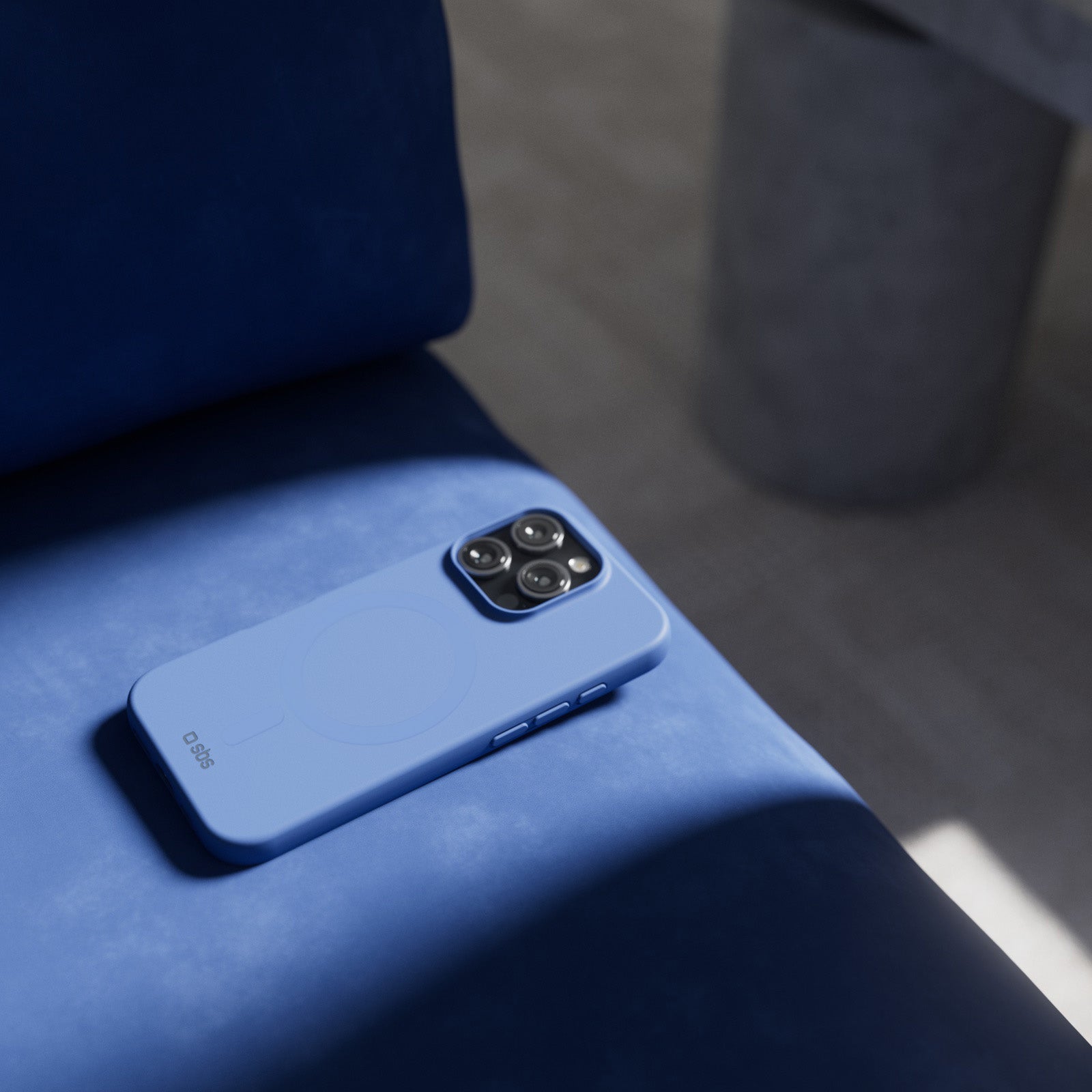 Instinct Mag - MagSafe-kompatible Hülle für iPhone 16 Pro
