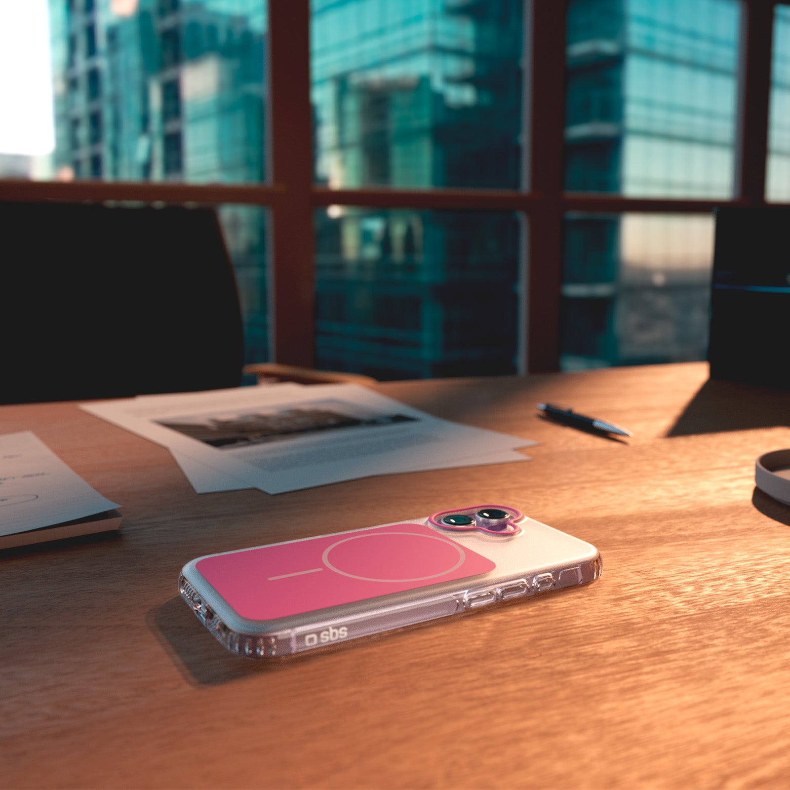 Funda magnética compatible con MagSafe con esquinas a prueba de golpes para iPhone 17