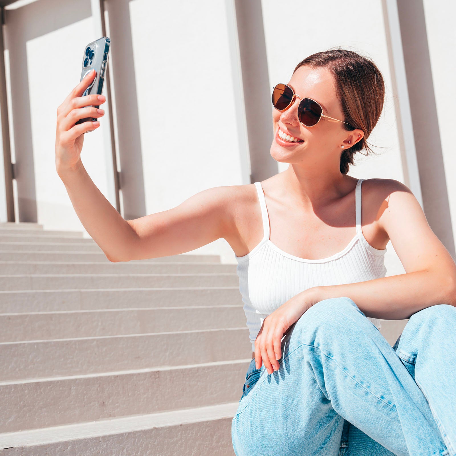 Funda ultrarresistente para iPhone 16 Pro Max con tecnología D3O