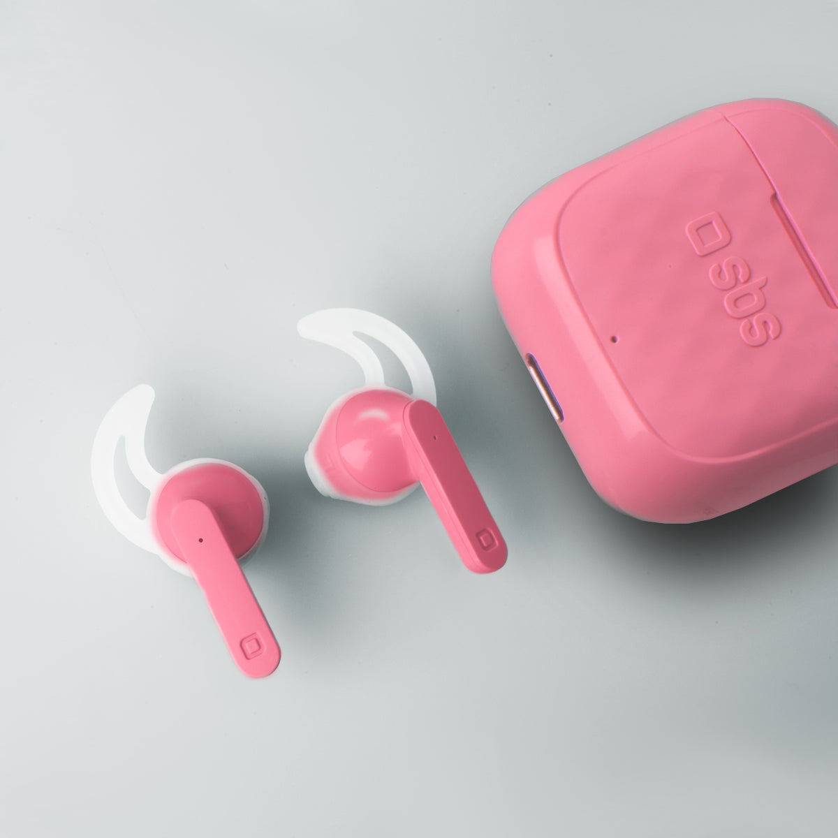 Air Free - TWS-Kopfhörer mit 250-mAh-Ladestation