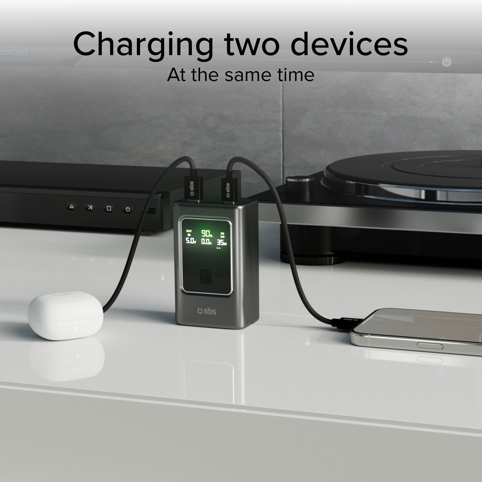 10,000 mAh LCD Power Bank with 35 W PD